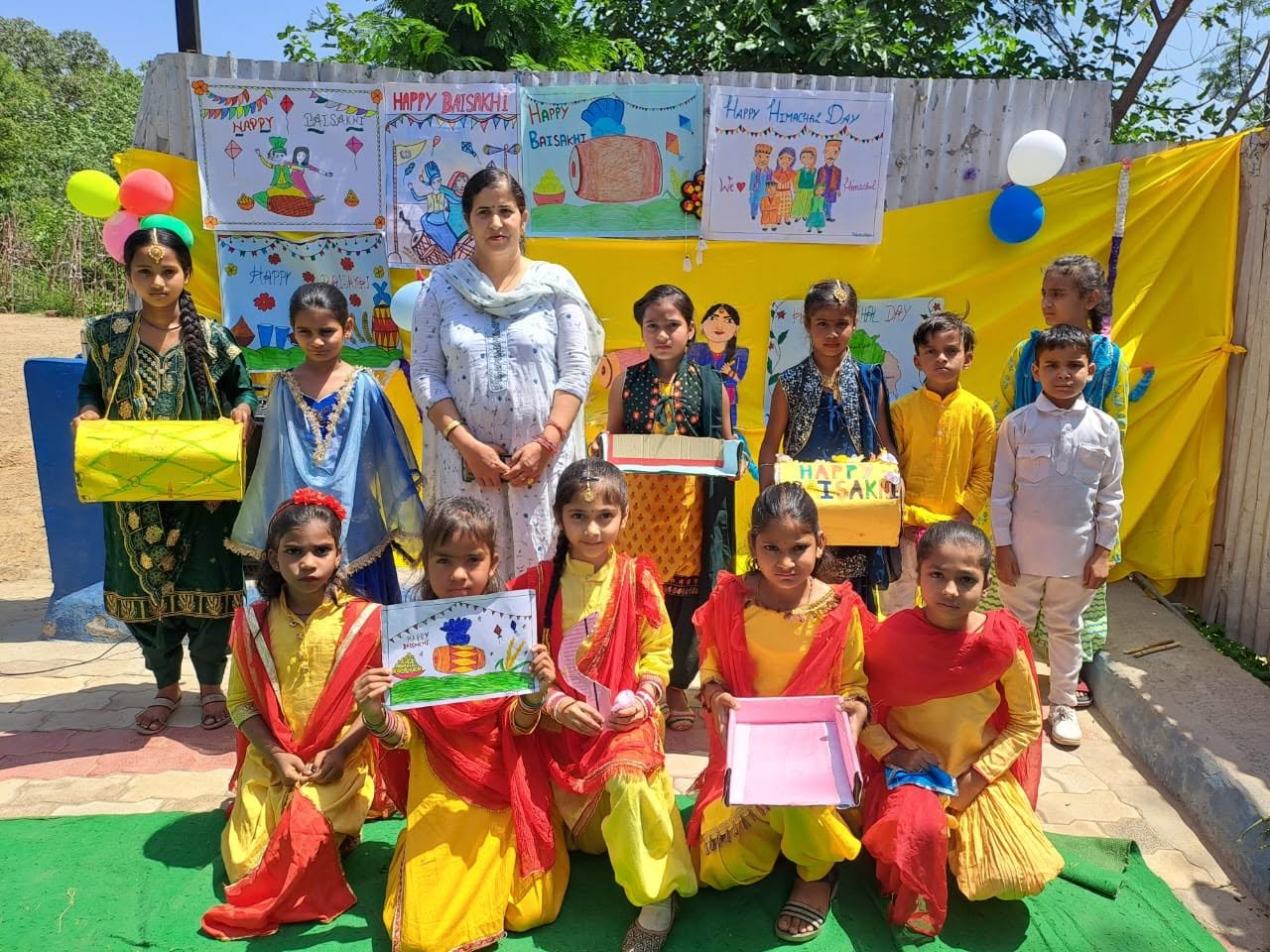 Baisakhi Celebrations photo 4 - Crescent Moon Public School, Jharmajri